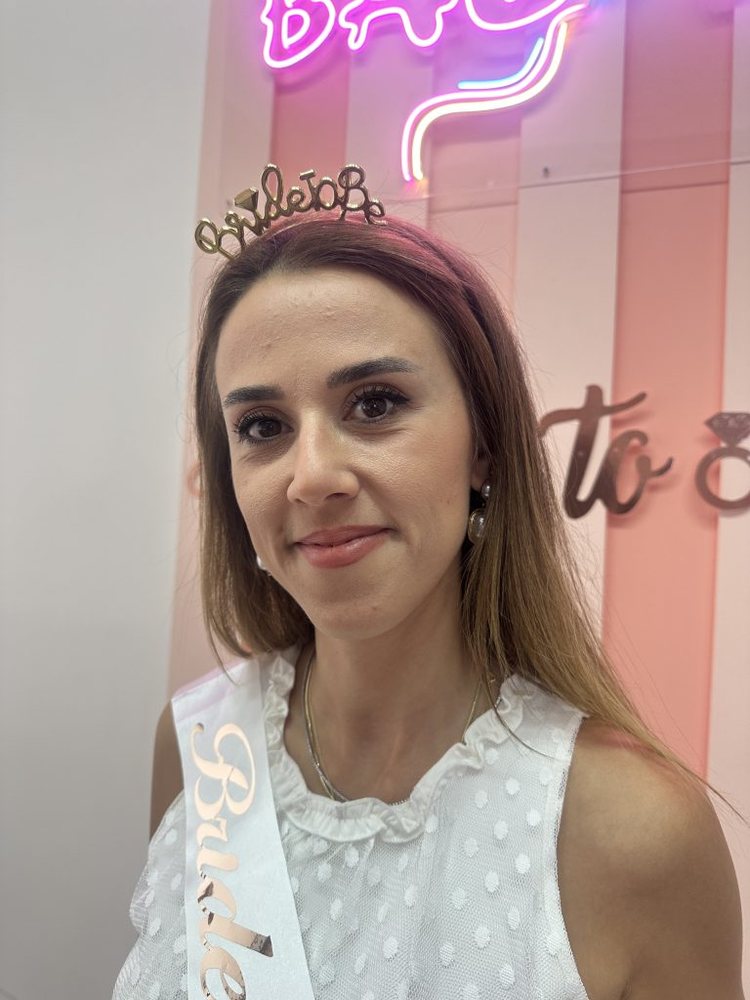 Bride To Be Tacı