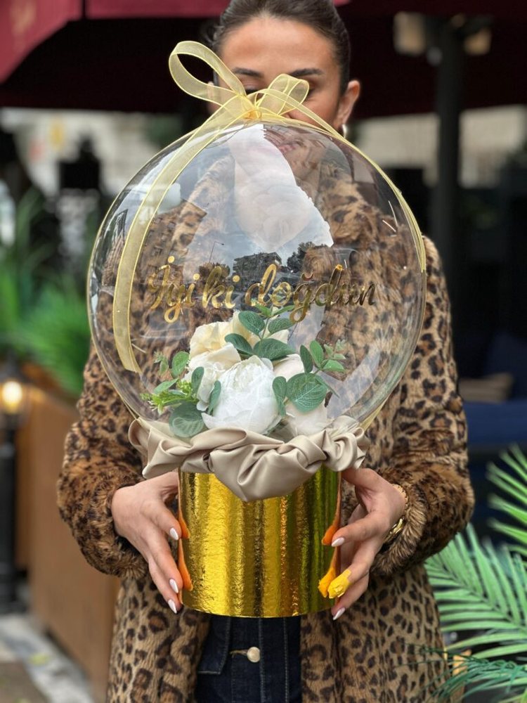 İyi Ki Doğdun Yazılı Bobo Balon & Gold Kutu Aranjmanı