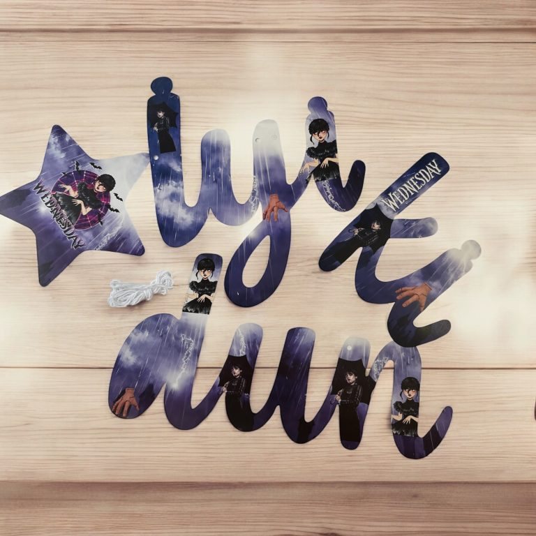 Wednesday İyiki Doğdun Yazısı Banner